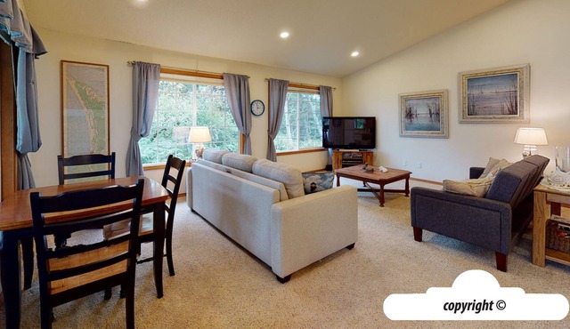 ELK`S HOLLOW at Sunset Beach, Warrenton: Near Ocean