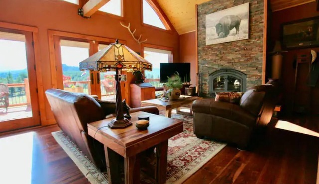 Elk Springs Ranch with grand mountain views with new frisbee disc golf course.