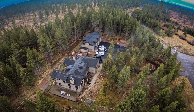 Elk View Lodge - Luxury Family Retreat in Oregon