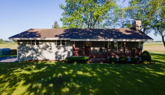 Elkhorn 3 Bedroom 2 Bathroom Log Cabin Sleeps 8 - Lincoln Log Cabin