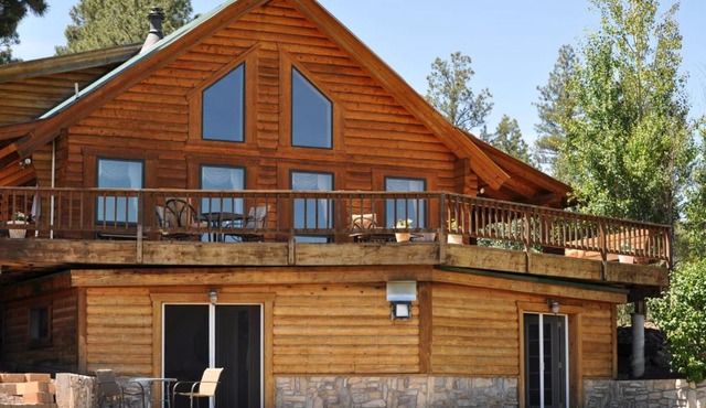 Elkwood Manor Bed & Breakfast
