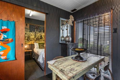 ELLA B - caravan park location