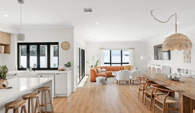 Ella Phillip Island in Cowes