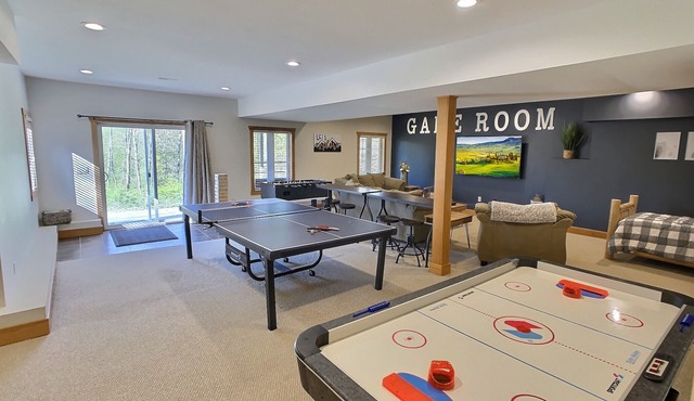 Ellicottville Chalet with Game Room, 3 Full Baths, Fire Pit, Sleeps 13