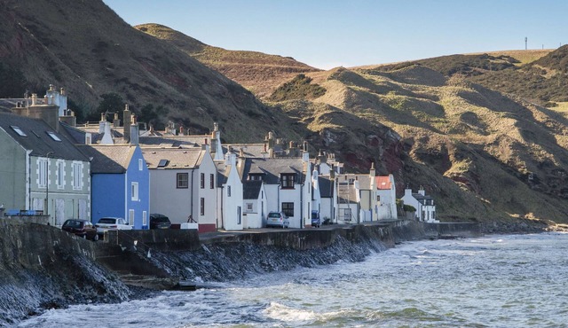 Ellie-Jo Cottage by Interhome