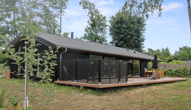 "Ellin" - 800m from the sea by Interhome