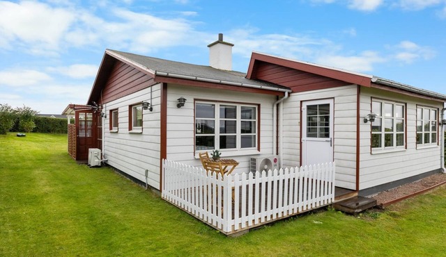 "Elline" - 200m from the sea by Interhome