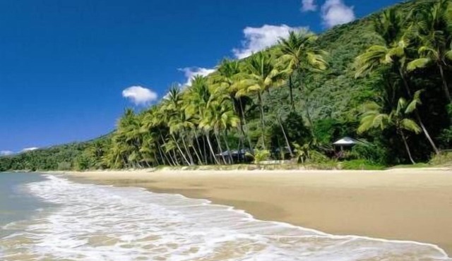 Ellis Beach Oceanfront Bungalows