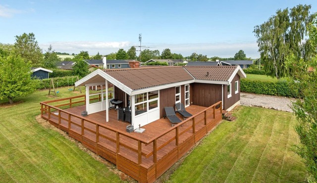 "Ellyn" - 500m from the sea by Interhome