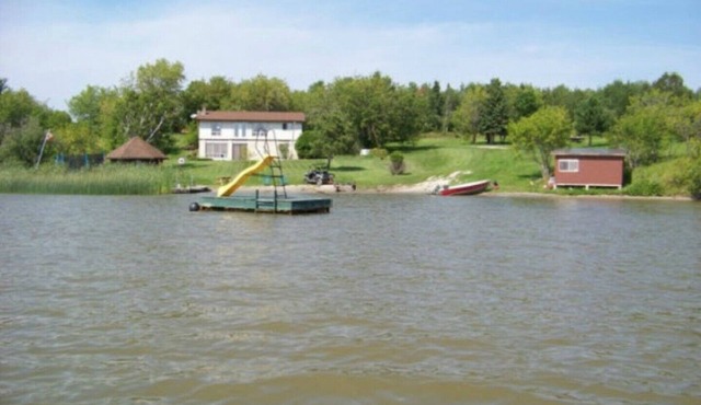 Elm Bay Cabin Rentals - Cottage #2