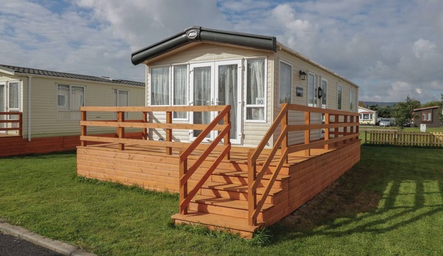 ELM, pet friendly, with a garden in Denny