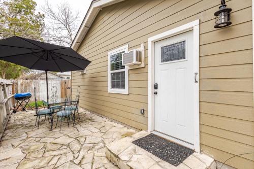 Elm Street Cottage