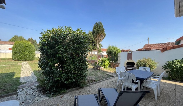 Elma Stay, Location L’Estran