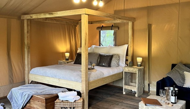 Elmbridge Farm Teal Safari Tent