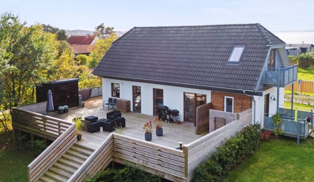 "Elmeri" - 200m from the sea by Interhome