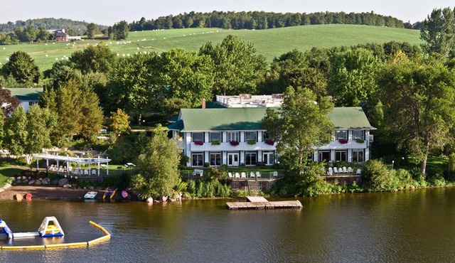 Elmhirst's Resort