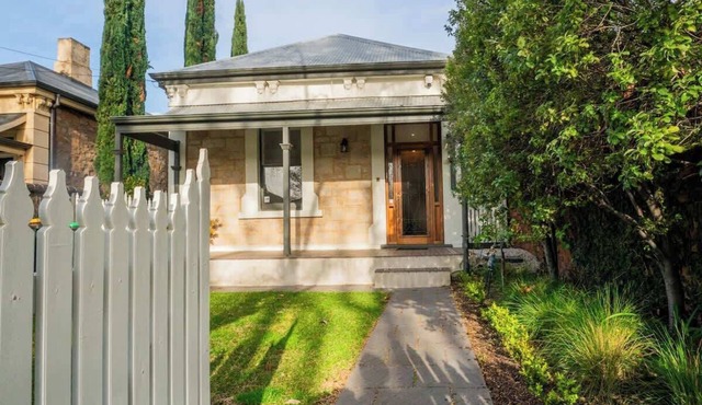Elmstone House | Heritage Elegance Close to CBD