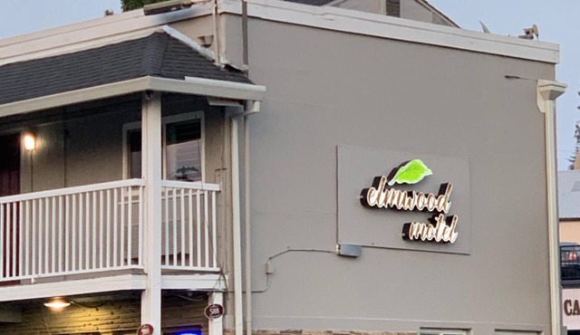 Elmwood Motel