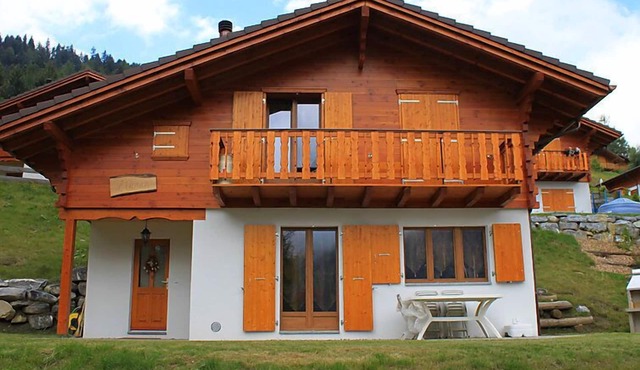 Elorian by Interhome