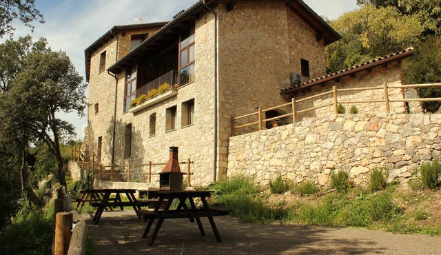 ElRefugi - Viladomat rural - Cozy 2 bedroom accommodation, swimming pool, SPA
