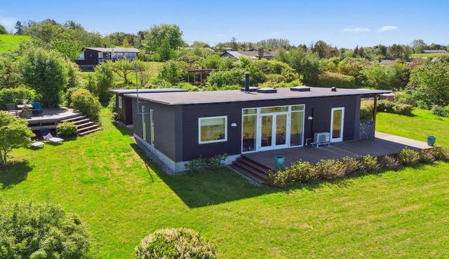 "Els" - 1.8km from the sea by Interhome