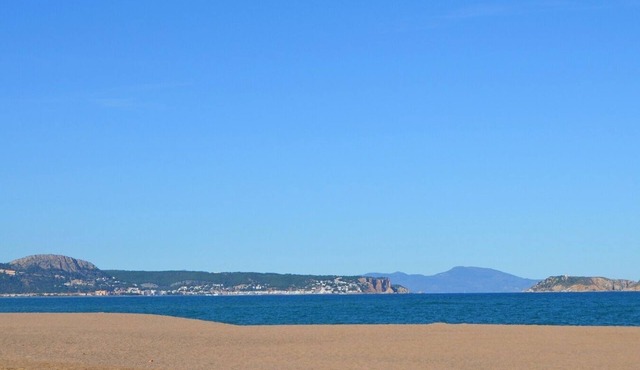 Els Balcons de Pals – 15th-Century Townhouse Near Costa Brava Beaches