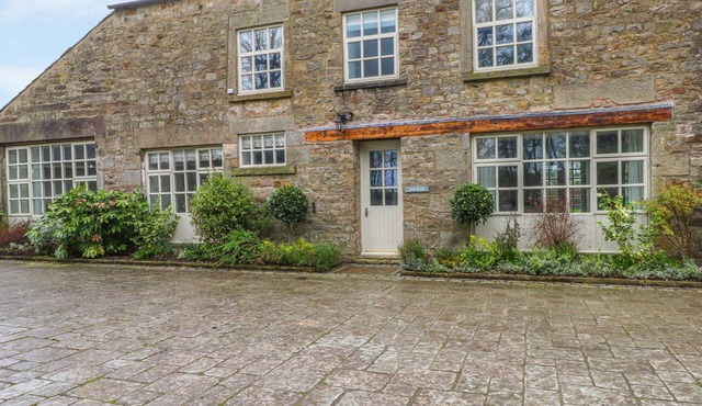 ELSA, pet friendly, with a garden in Lancaster