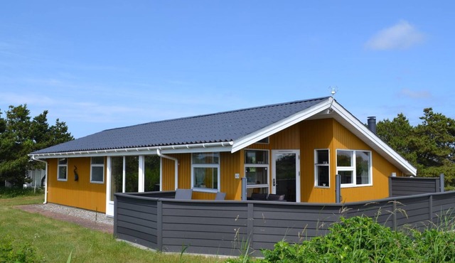 "Elsbeth" - 500m from the sea by Interhome