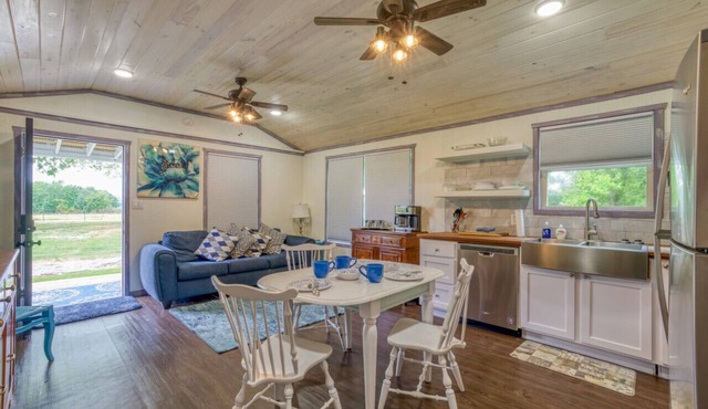 Elsie Mae's Place - Peaceful Acres
