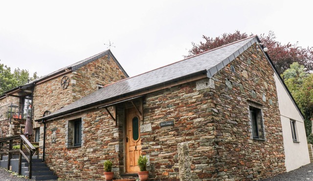 ELVAN COTTAGE, family friendly, luxury holiday cottage in Liskeard
