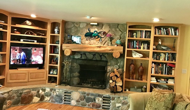 'Elve Huset' (Norwegian River House)