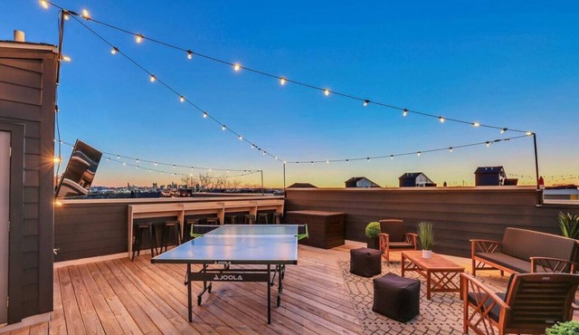 Elvis`s Rooftop - Brand New Nashville Hang Out