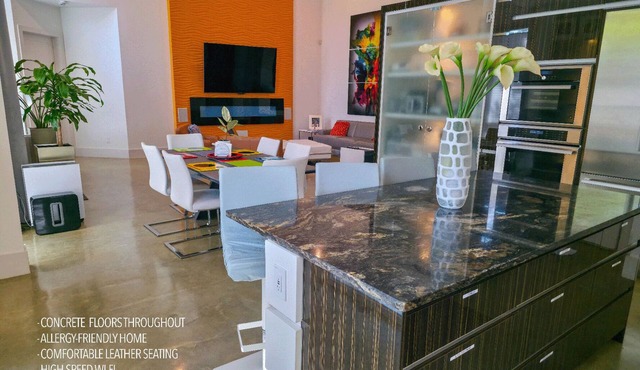 Elysian Haven - Modern Urban Oasis in a Peaceful Neighborhood