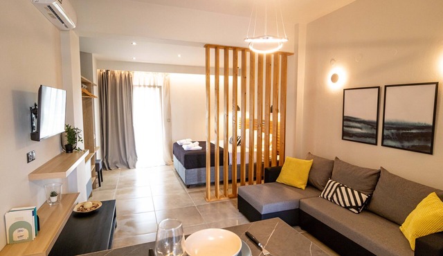 Elysian Luxury Studio 2