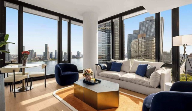 Embassy I | 21st floor 2BR w/Doorman, Gym, Pool