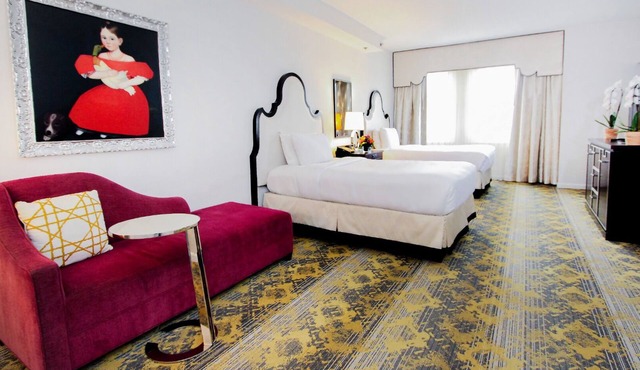 Embassy Row & Georgetown Attractions - 1.6 mi | 2 Modern Units | Parking