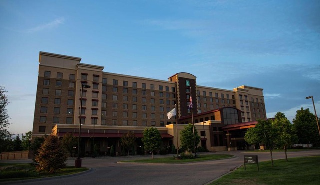 Embassy Suites by Hilton Minneapolis North
