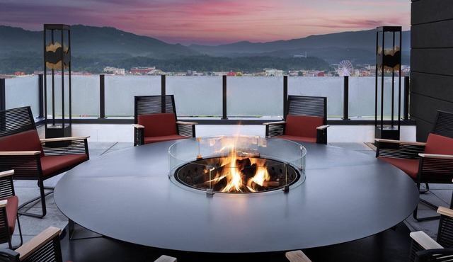 Embassy Suites By Hilton Pigeon Forge Resort