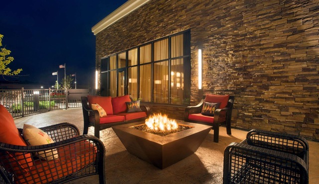 Embassy Suites by Hilton Akron Canton Airport