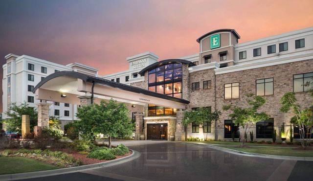 Embassy Suites by Hilton Fayetteville Fort Bragg