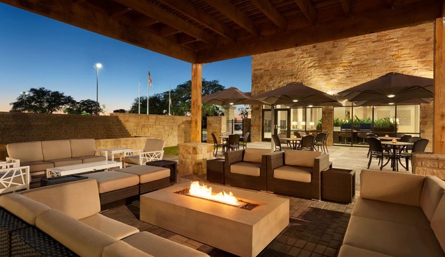 Embassy Suites by Hilton San Antonio Brooks Hotel & Spa