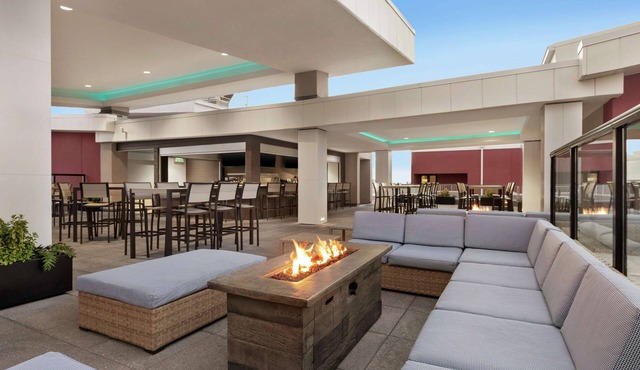 Embassy Suites by Hilton Wilmington Riverfront