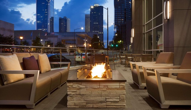 Embassy Suites by Hilton Charlotte Uptown