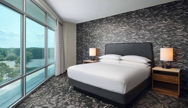 Embassy Suites by Hilton Hampton Convention Center