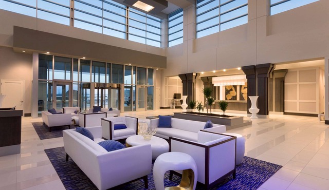 Embassy Suites by Hilton Kansas City Olathe