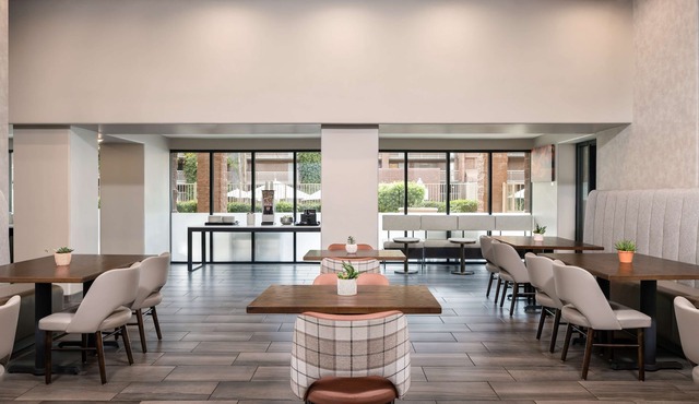 Embassy Suites by Hilton Tucson East