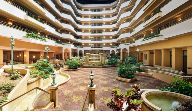Embassy Suites by Hilton Greensboro Airport
