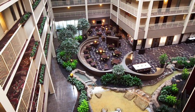 Embassy Suites by Hilton Philadelphia Airport