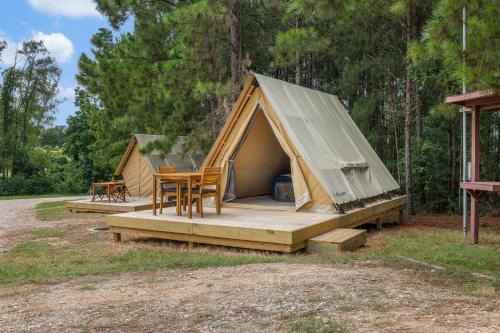 Embrace a Cozy A-Frame Getaway On Lake Livingston