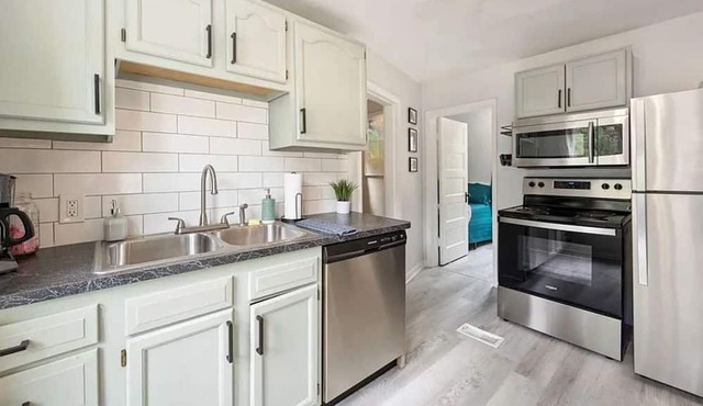 Embrace Serenity Living Close to Edgewater Beach!